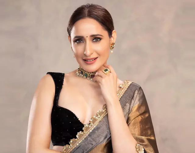 Pragya Jaiswal Latest Pitchers